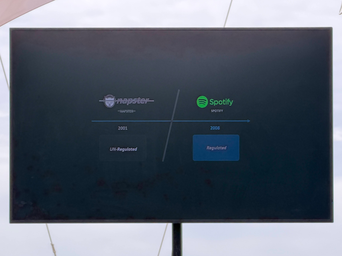 NapsterからSpotifyへの移行を説明したスライド